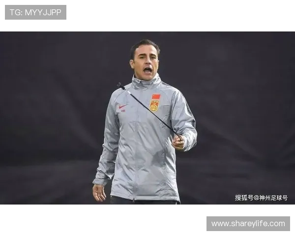 李璇直言卡纳瓦罗难解国足困境目前并不适合成为球队核心人物 李璇直言卡纳瓦罗难解国足困境目前并不适合成为球队核心人物